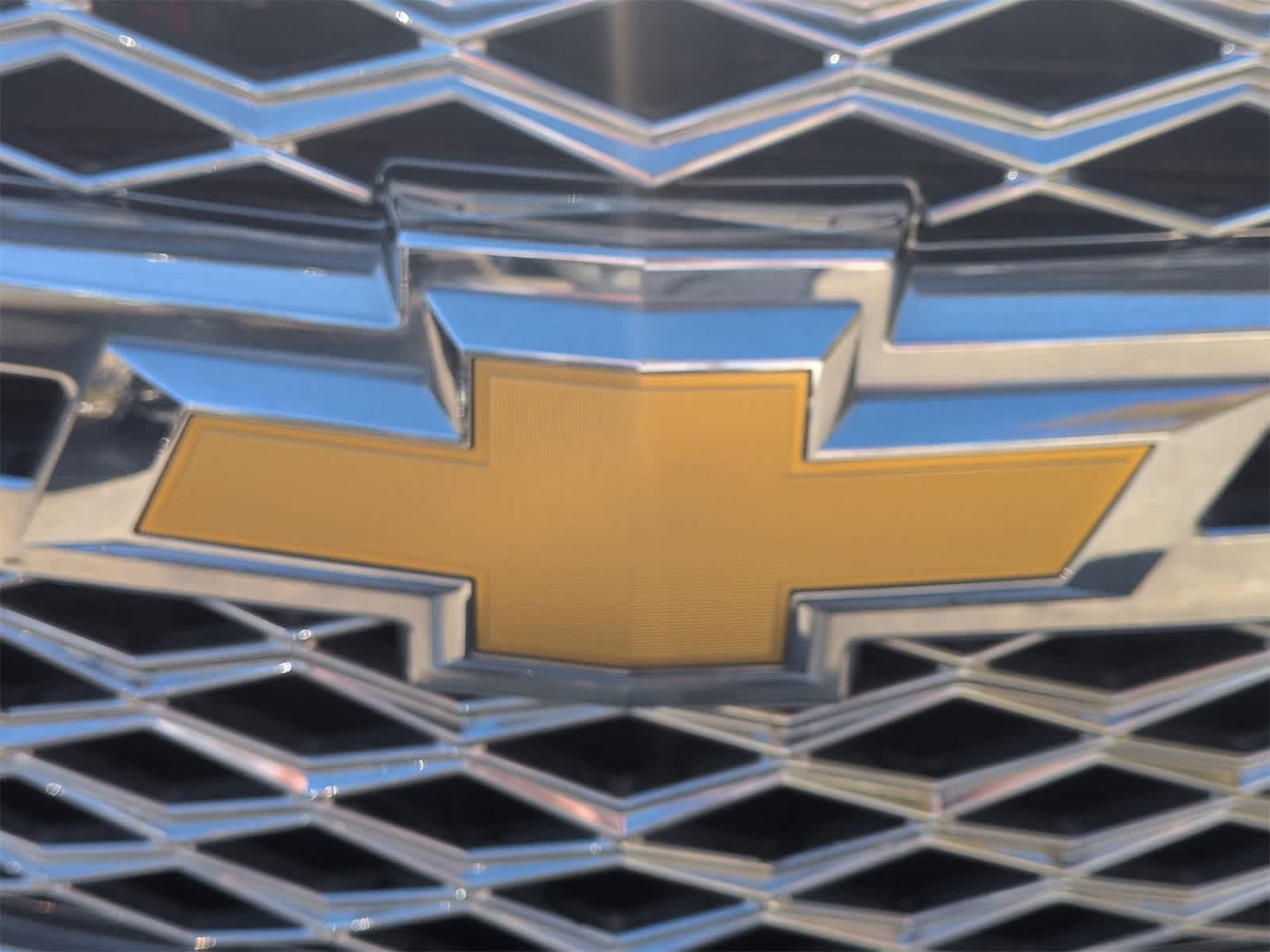 Thumbnail: 2017 Chevrolet Tahoe - 12