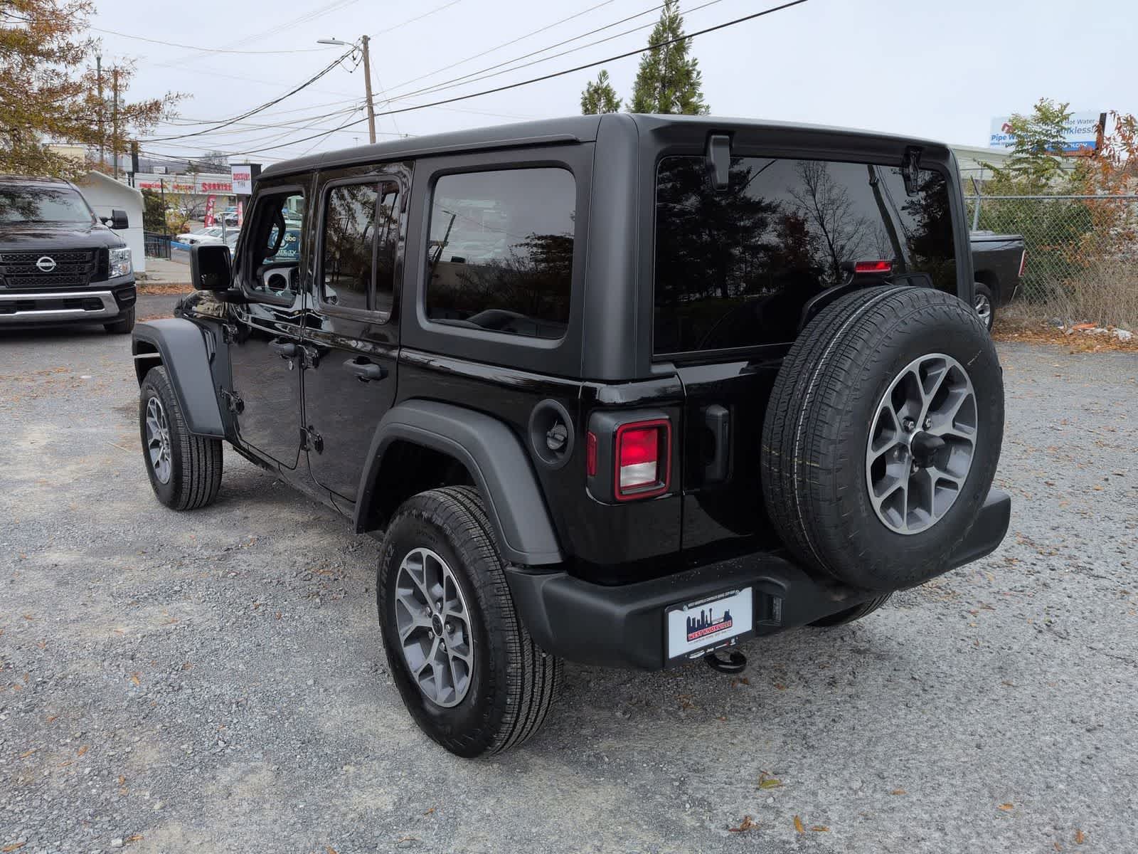 Thumbnail: 2026 Jeep Wrangler - 6