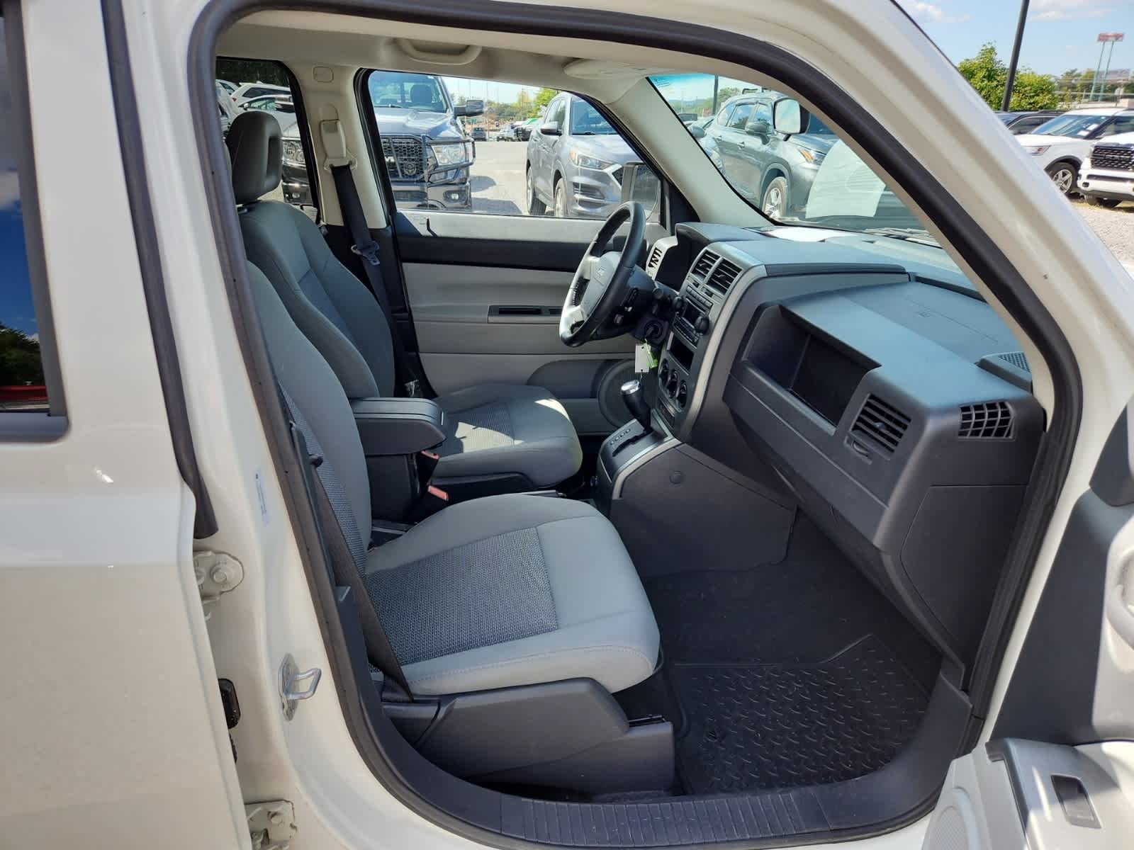 Thumbnail: 2007 Jeep Patriot - 21