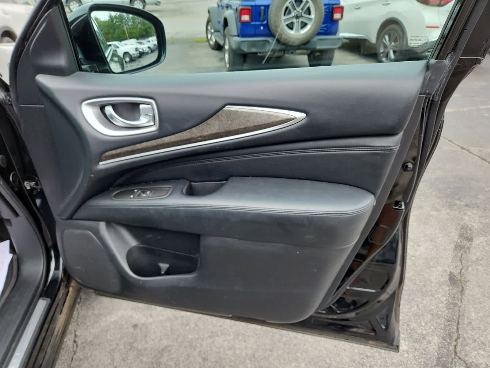 2014 INFINITI QX60  22
