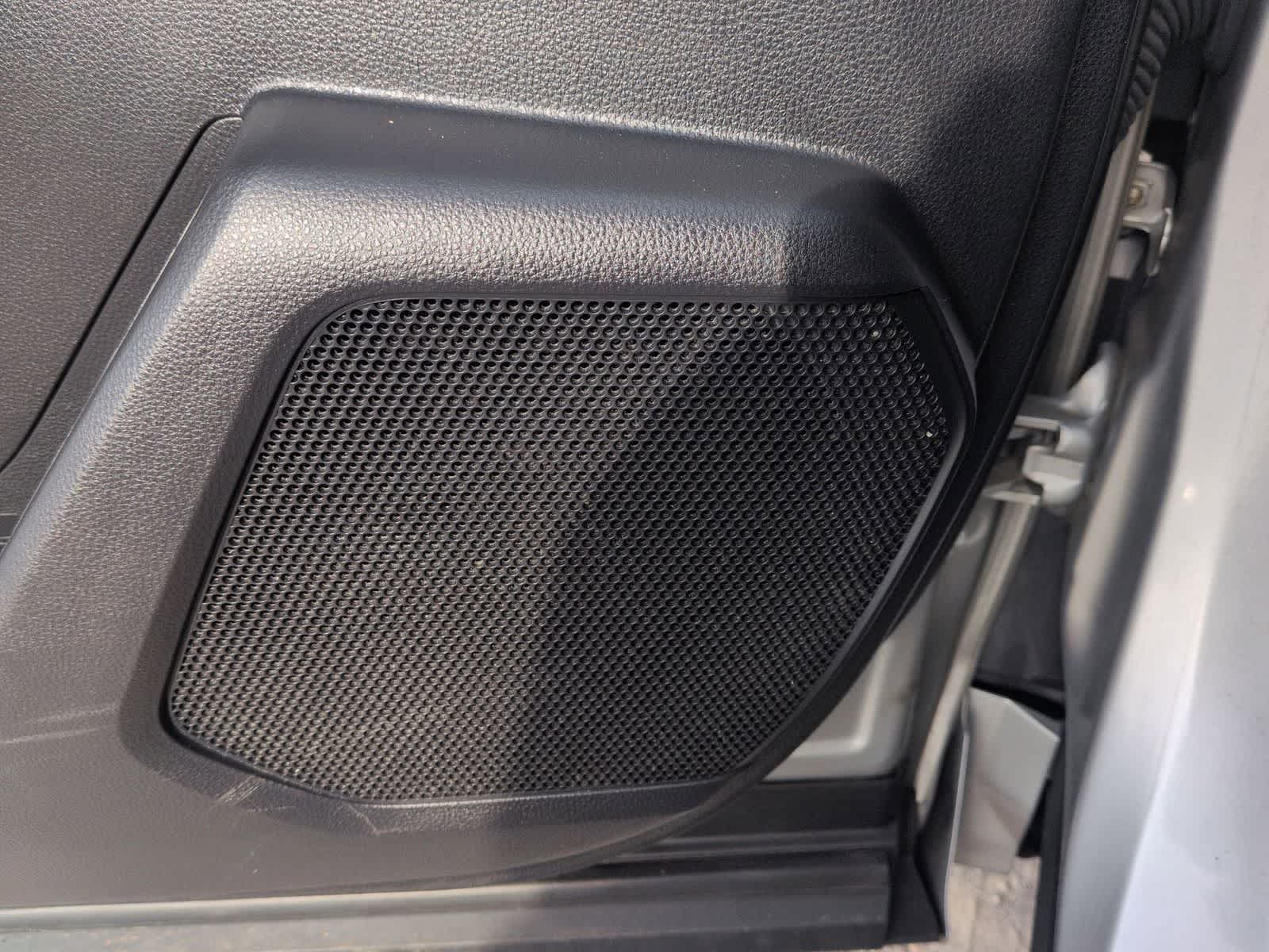 Thumbnail: 2022 Toyota Highlander - 28