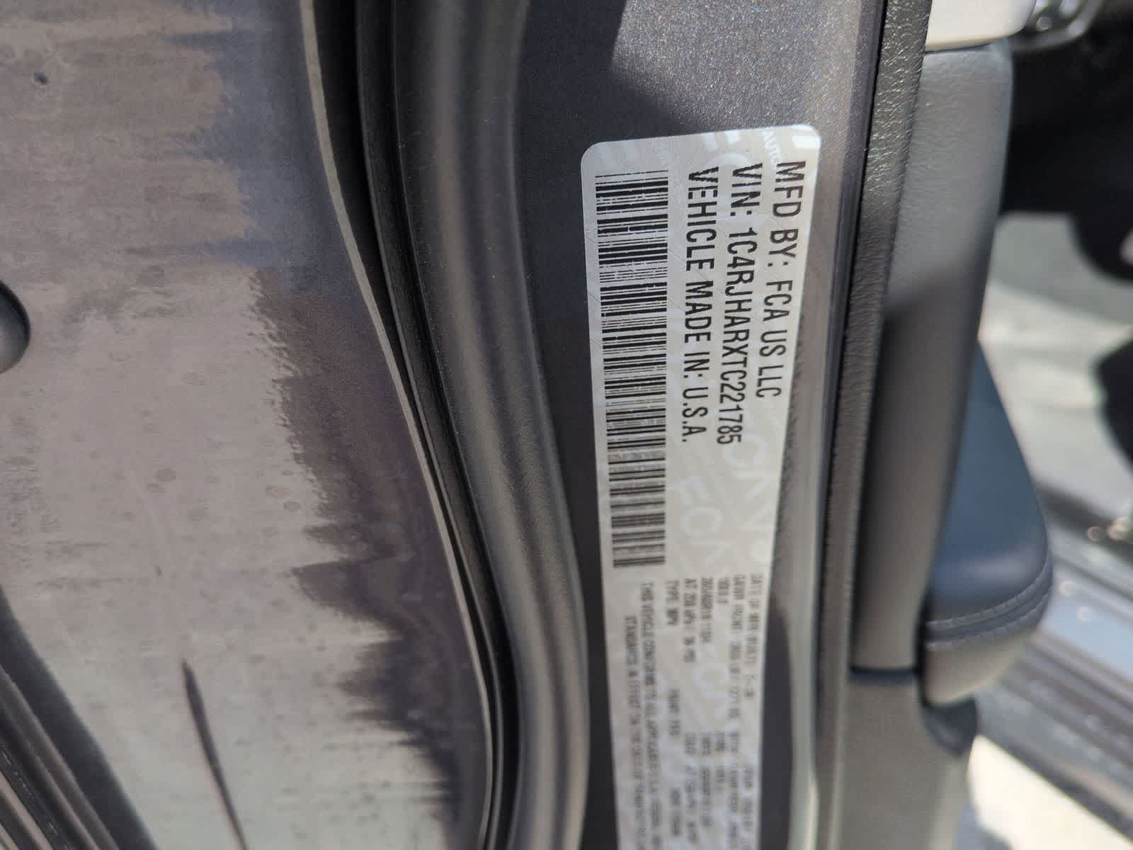 Thumbnail: 2026 Jeep Grand Cherokee - 28