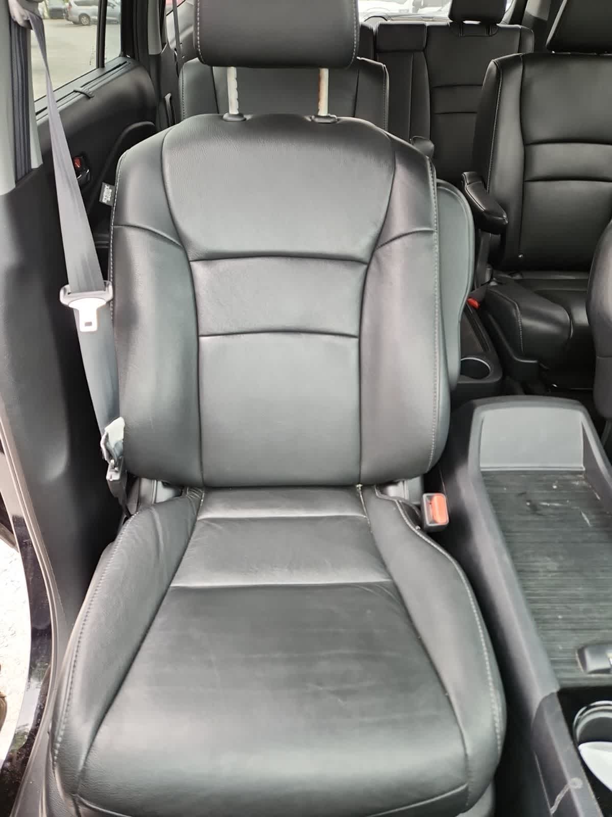 Thumbnail: 2020 Honda Pilot - 18