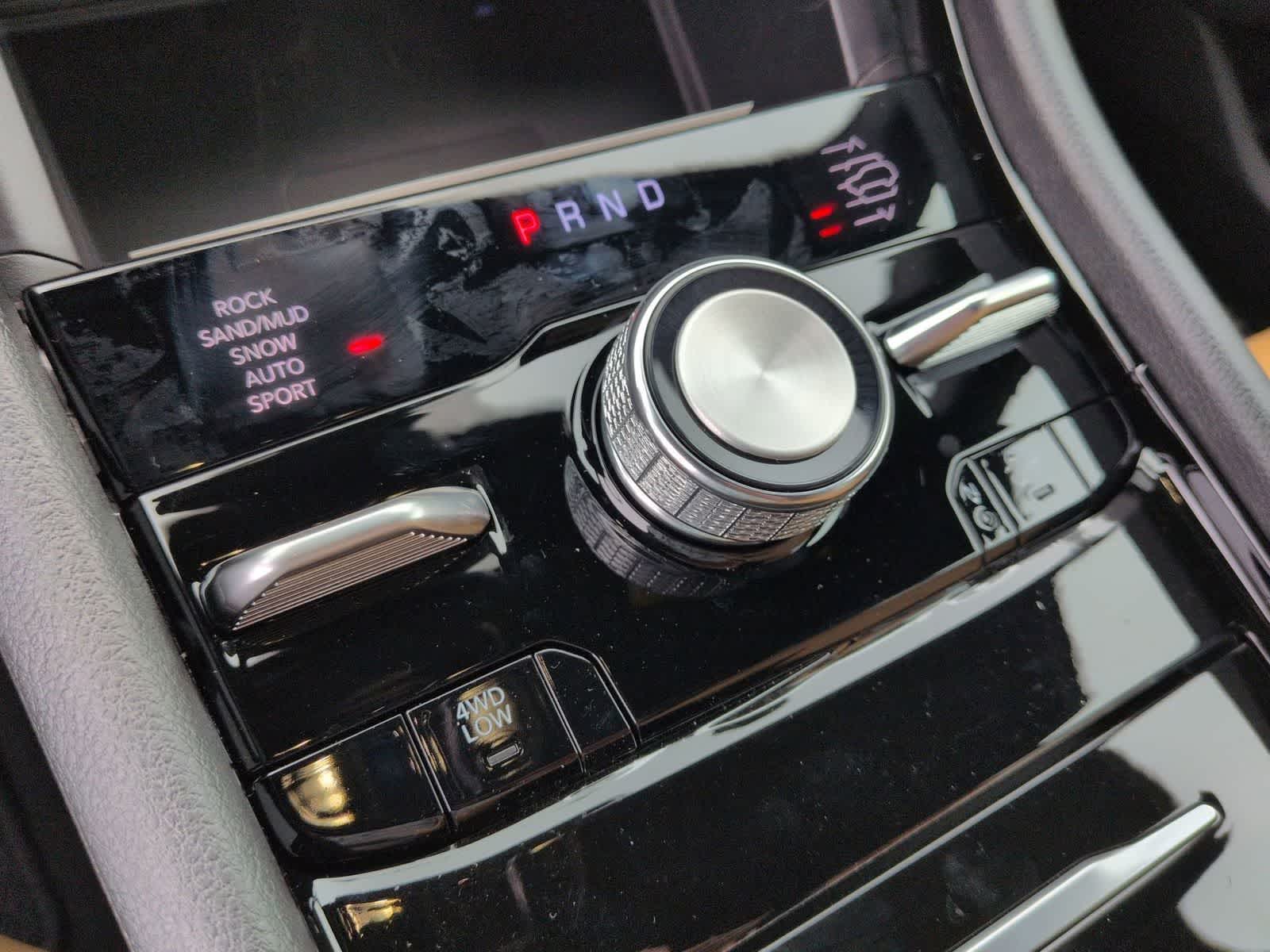 Thumbnail: 2025 Jeep Grand Cherokee L - 32