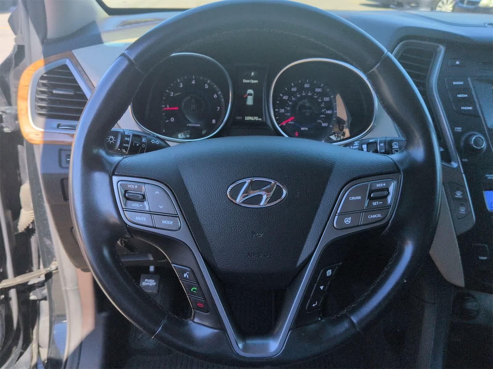 Thumbnail: 2016 Hyundai Santa Fe - 21