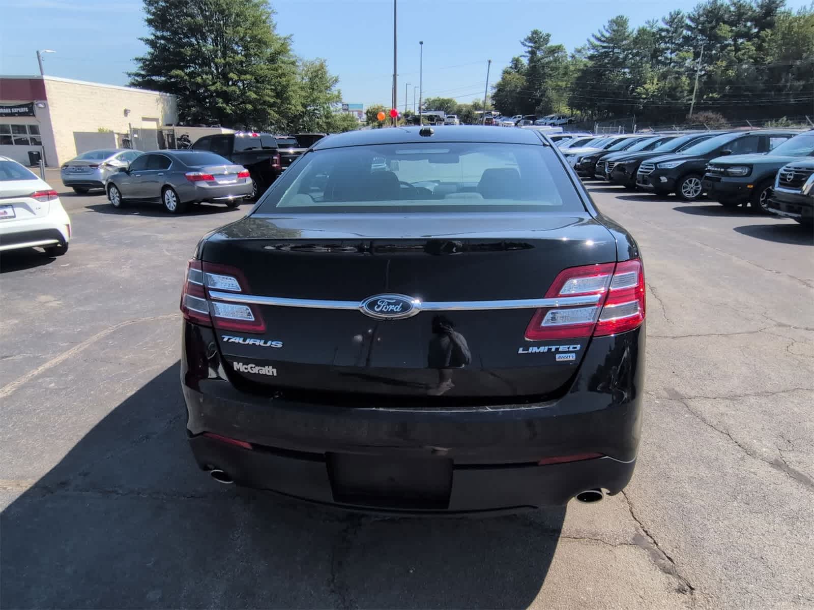 Thumbnail: 2017 Ford Taurus - 7
