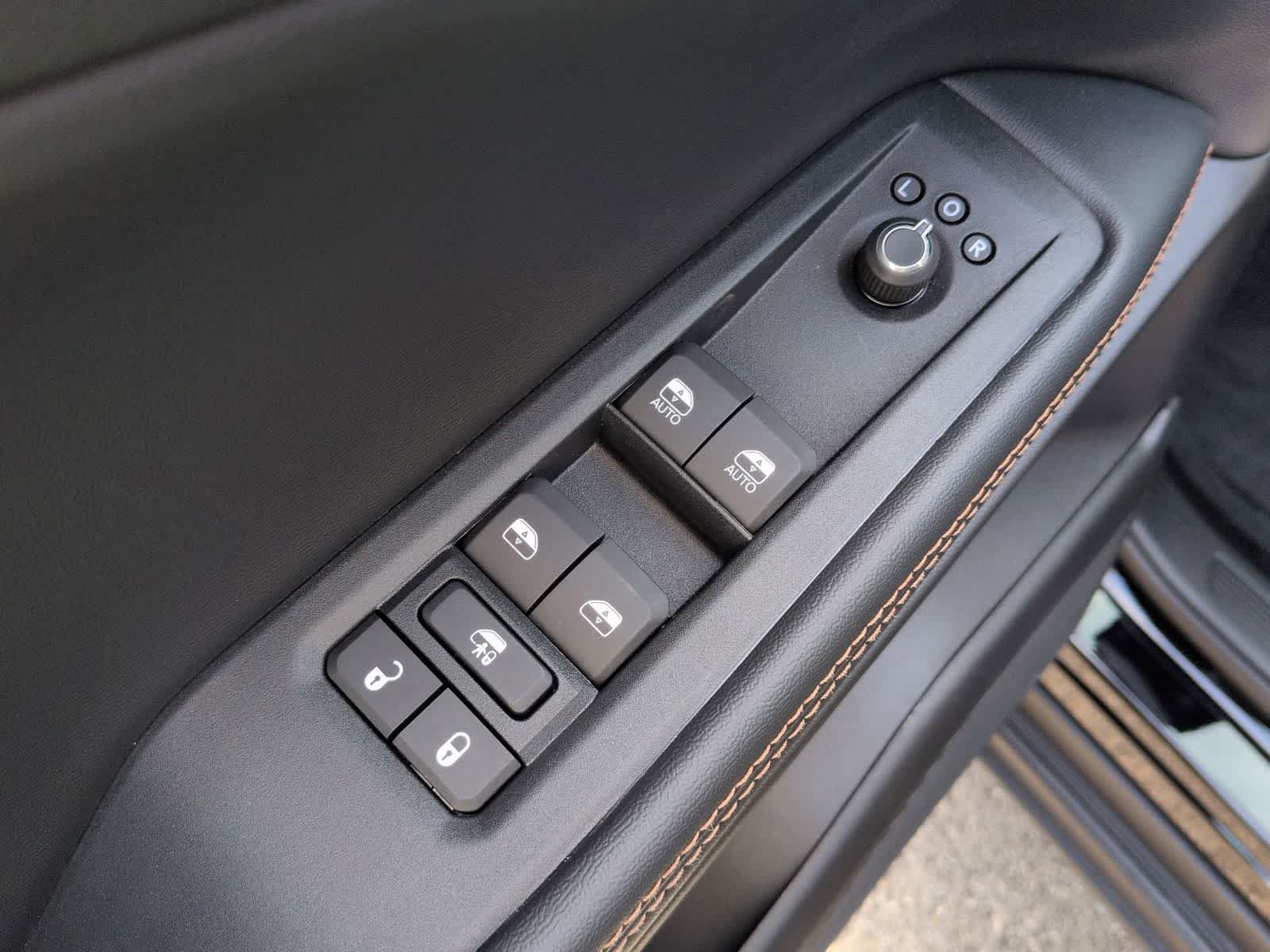 Thumbnail: 2026 Jeep Cherokee - 17