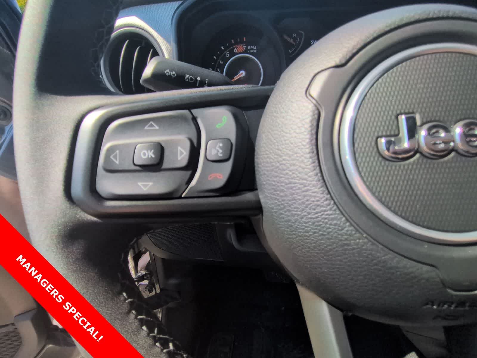 Thumbnail: 2025 Jeep Wrangler - 23