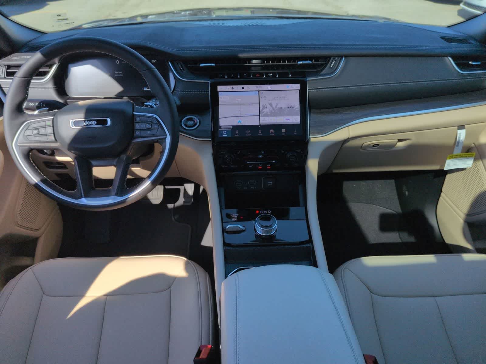 Thumbnail: 2025 Jeep Grand Cherokee L - 14