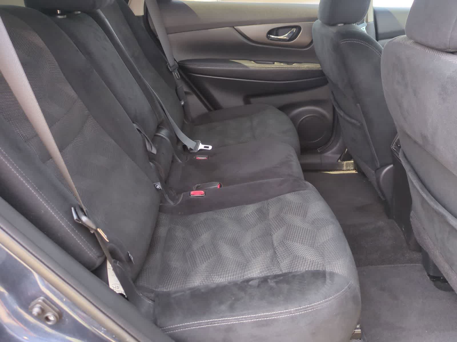 Thumbnail: 2016 Nissan Rogue - 20