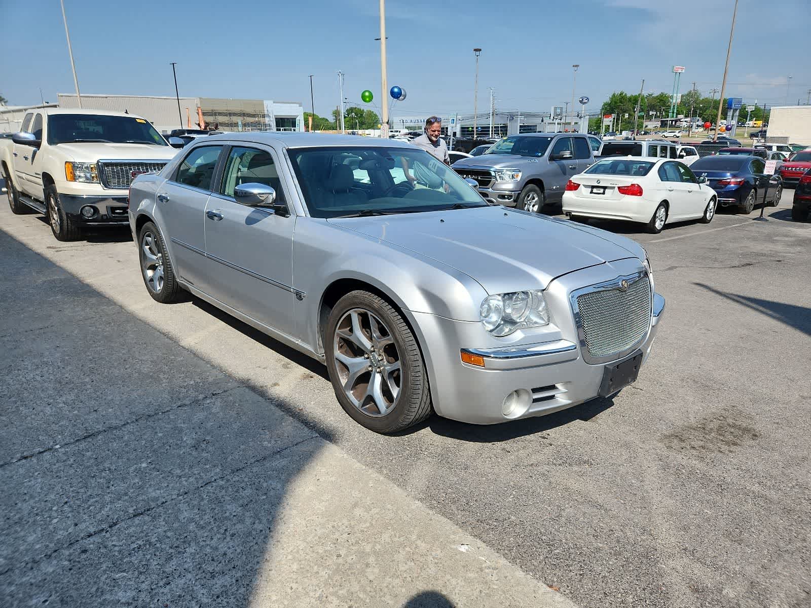 Thumbnail: 2006 Chrysler 300 - 7