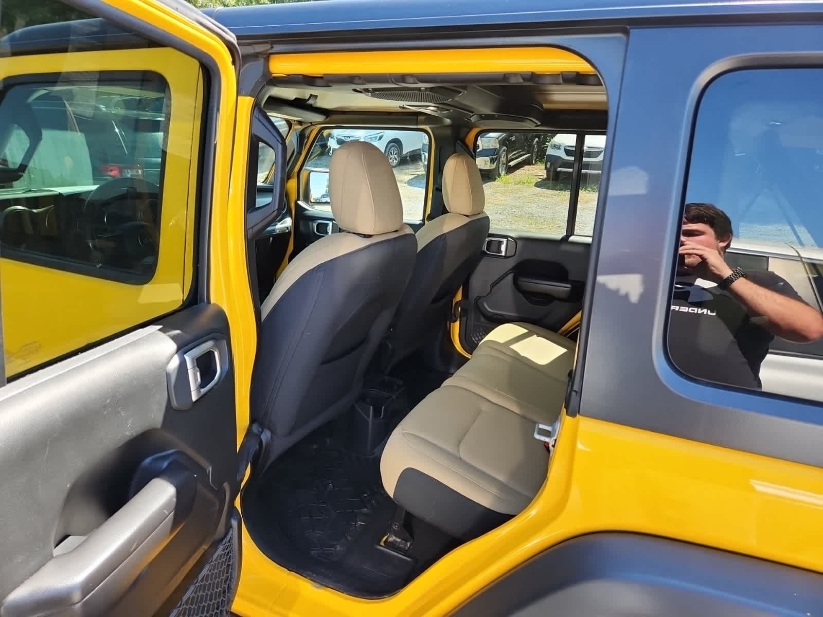 Thumbnail: 2020 Jeep Wrangler - 28