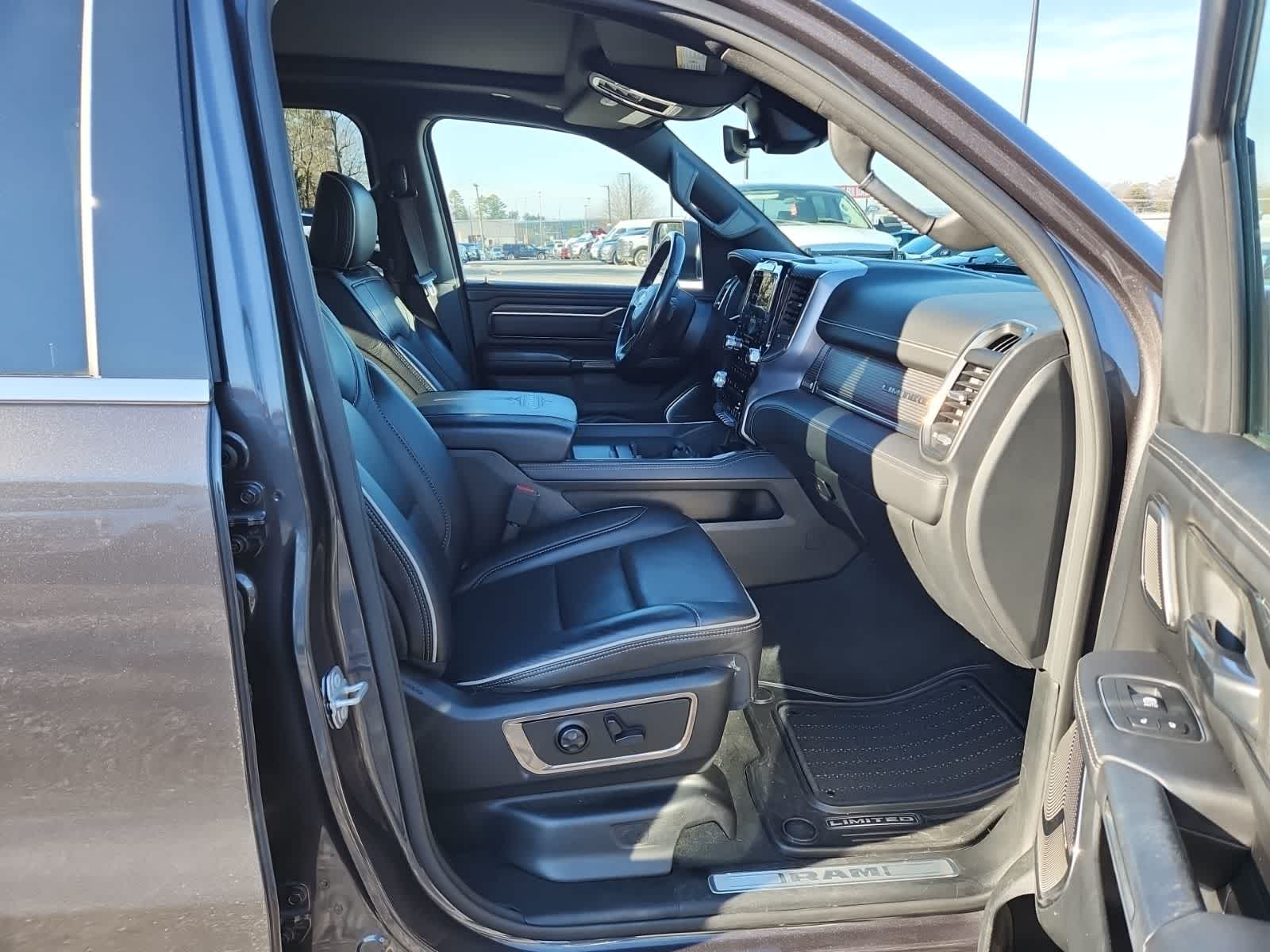 Thumbnail: 2021 RAM 1500 - 21