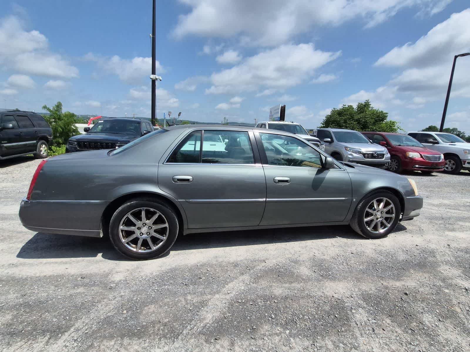 Thumbnail: 2007 Cadillac DTS - 9
