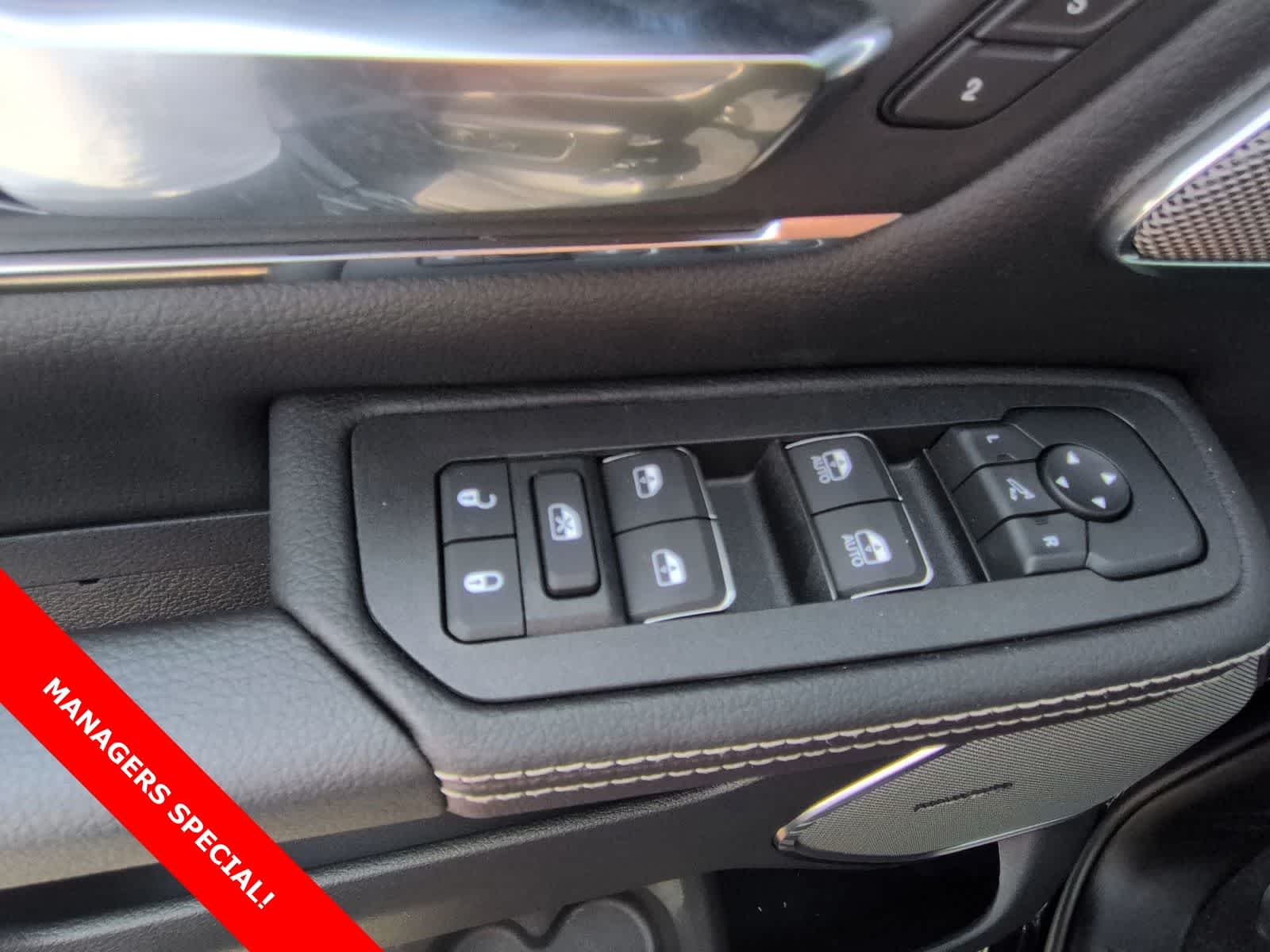 Thumbnail: 2026 RAM 1500 - 17