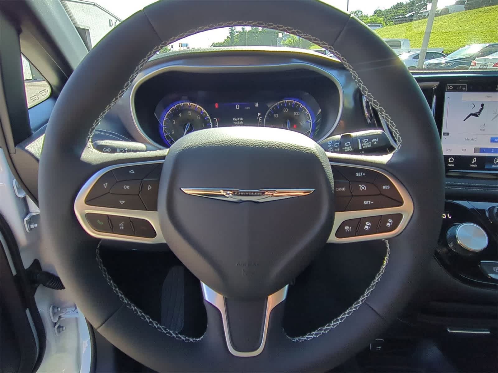 Thumbnail: 2025 Chrysler Pacifica - 22