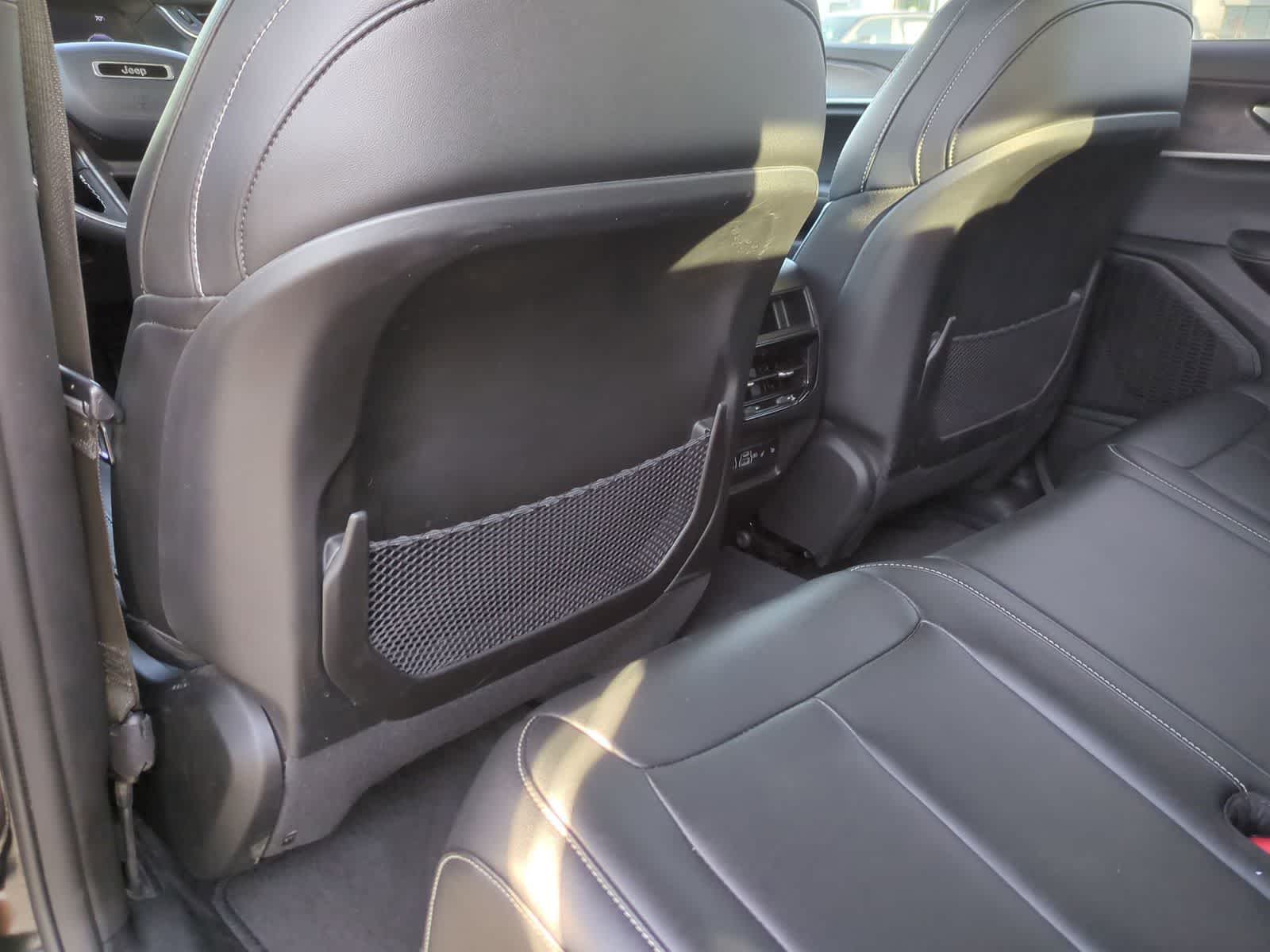 Thumbnail: 2023 Jeep Grand Cherokee - 18