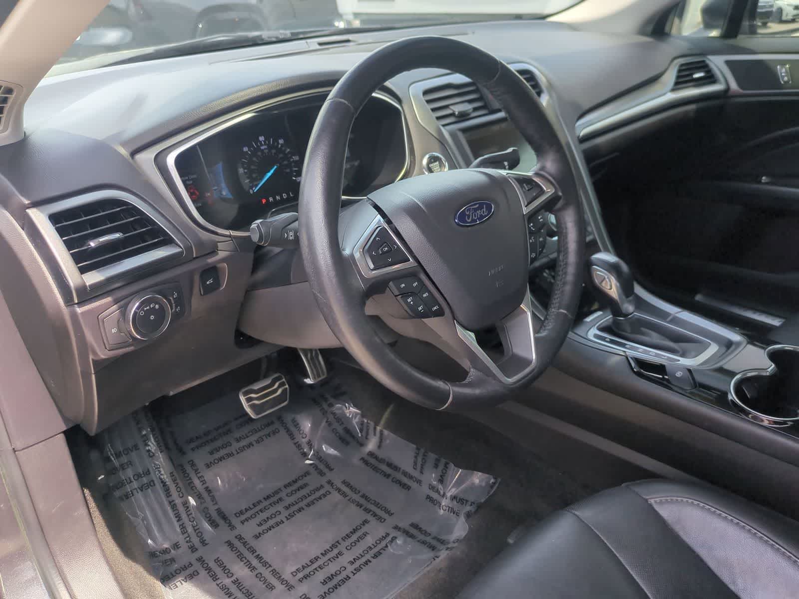 Thumbnail: 2016 Ford Fusion - 10
