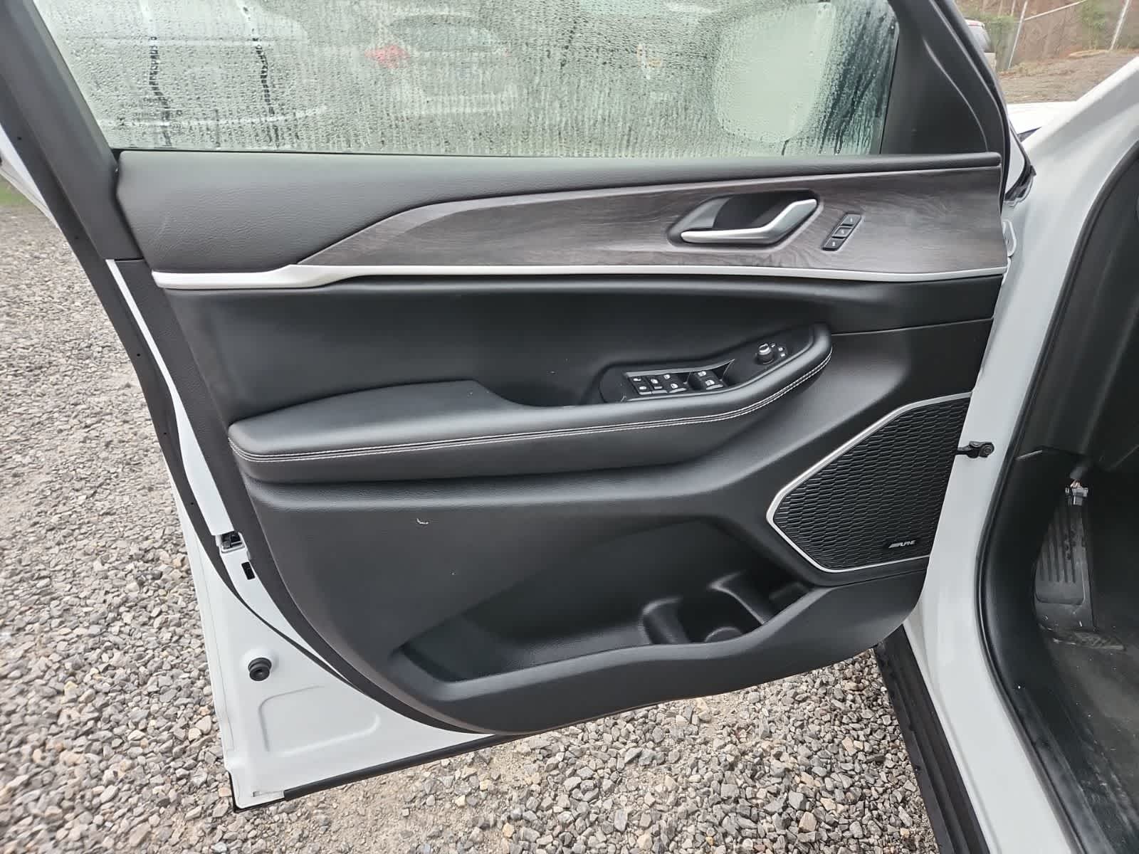 Thumbnail: 2021 Jeep Grand Cherokee L - 16