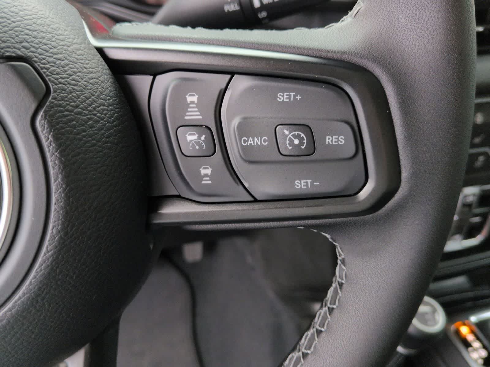 Thumbnail: 2026 Jeep Gladiator - 16