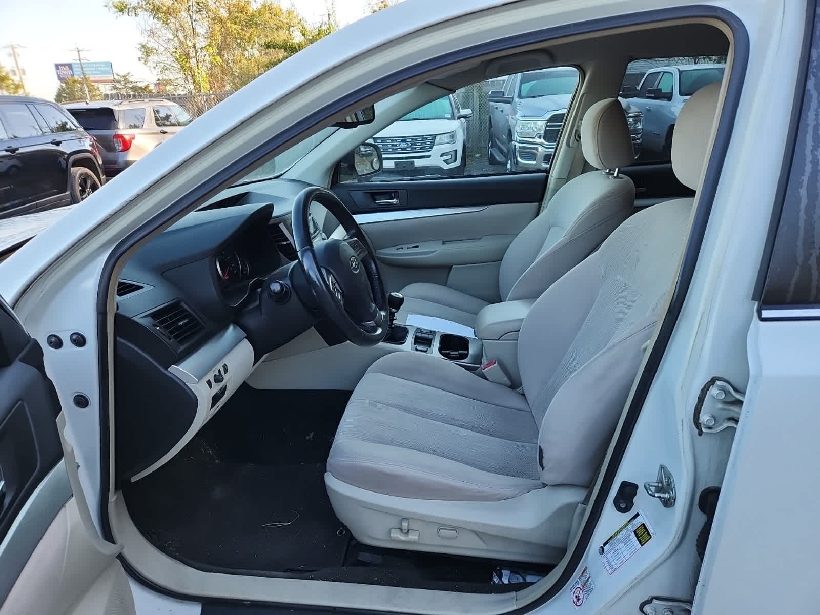 Thumbnail: 2013 Subaru Outback - 15