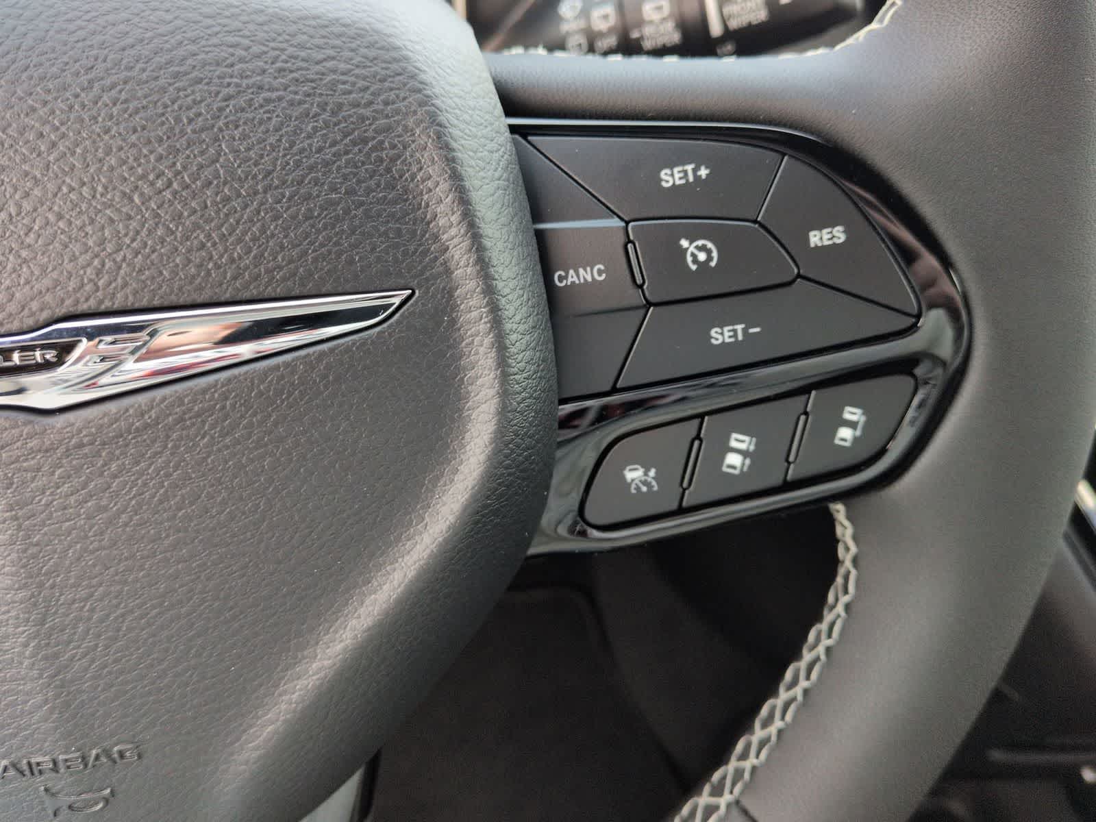 Thumbnail: 2026 Chrysler Pacifica - 14