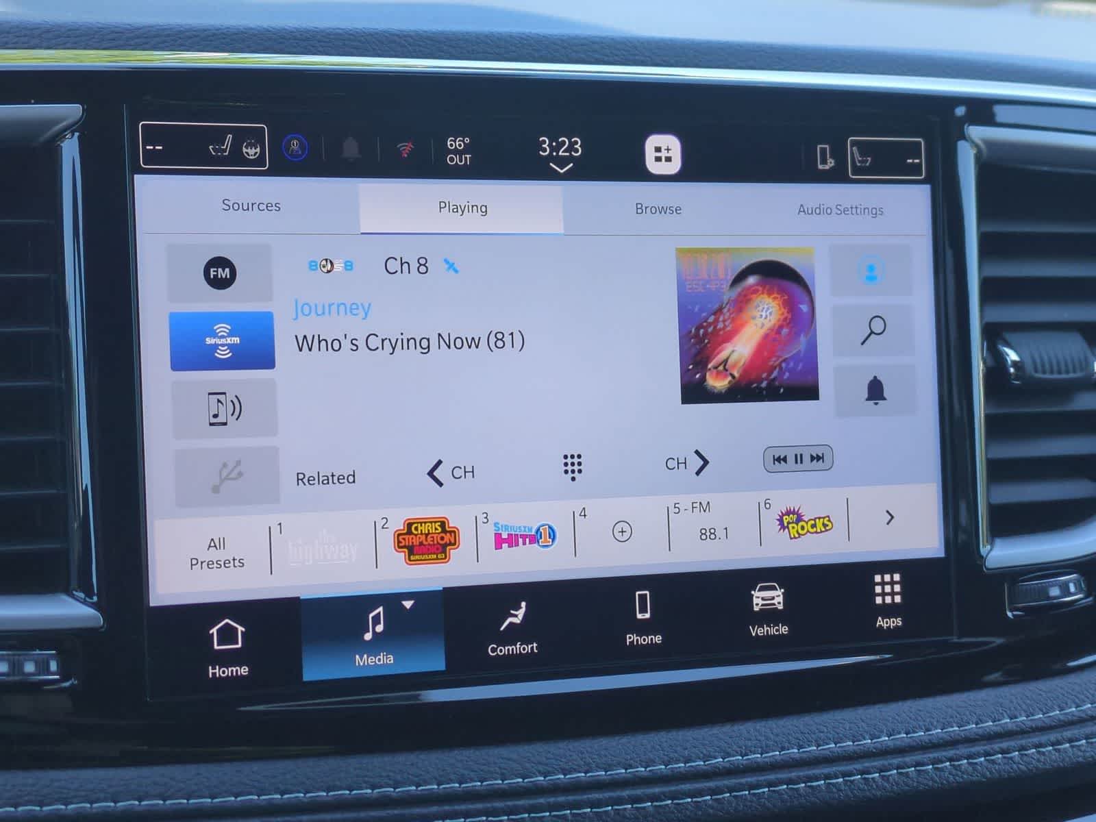 Thumbnail: 2027 Chrysler Pacifica - 29
