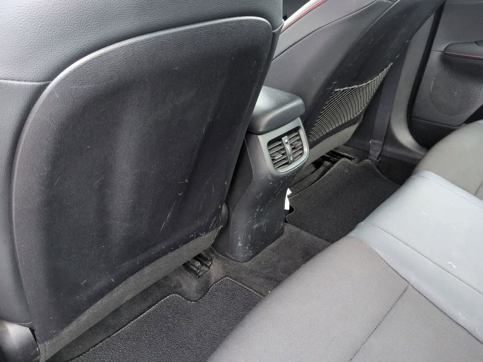 Thumbnail: 2020 Kia Forte - 17