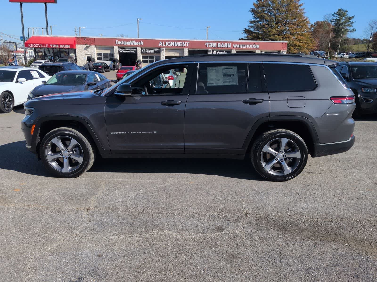 Thumbnail: 2025 Jeep Grand Cherokee L - 5