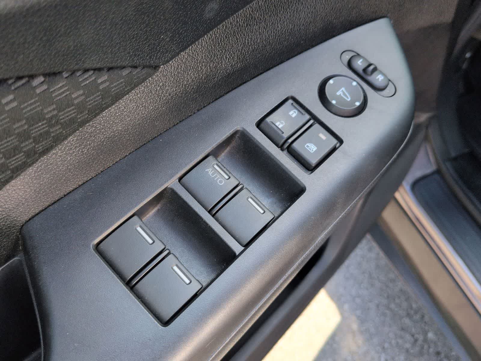 Thumbnail: 2016 Honda CR-V - 16