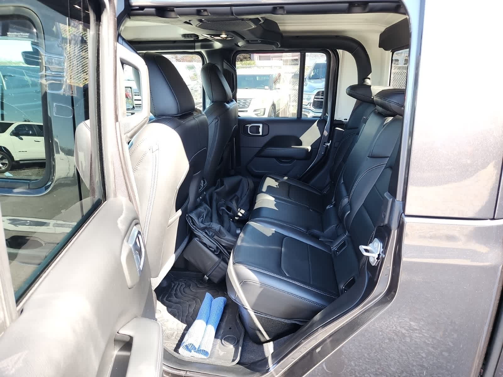 Thumbnail: 2021 Jeep Gladiator - 26