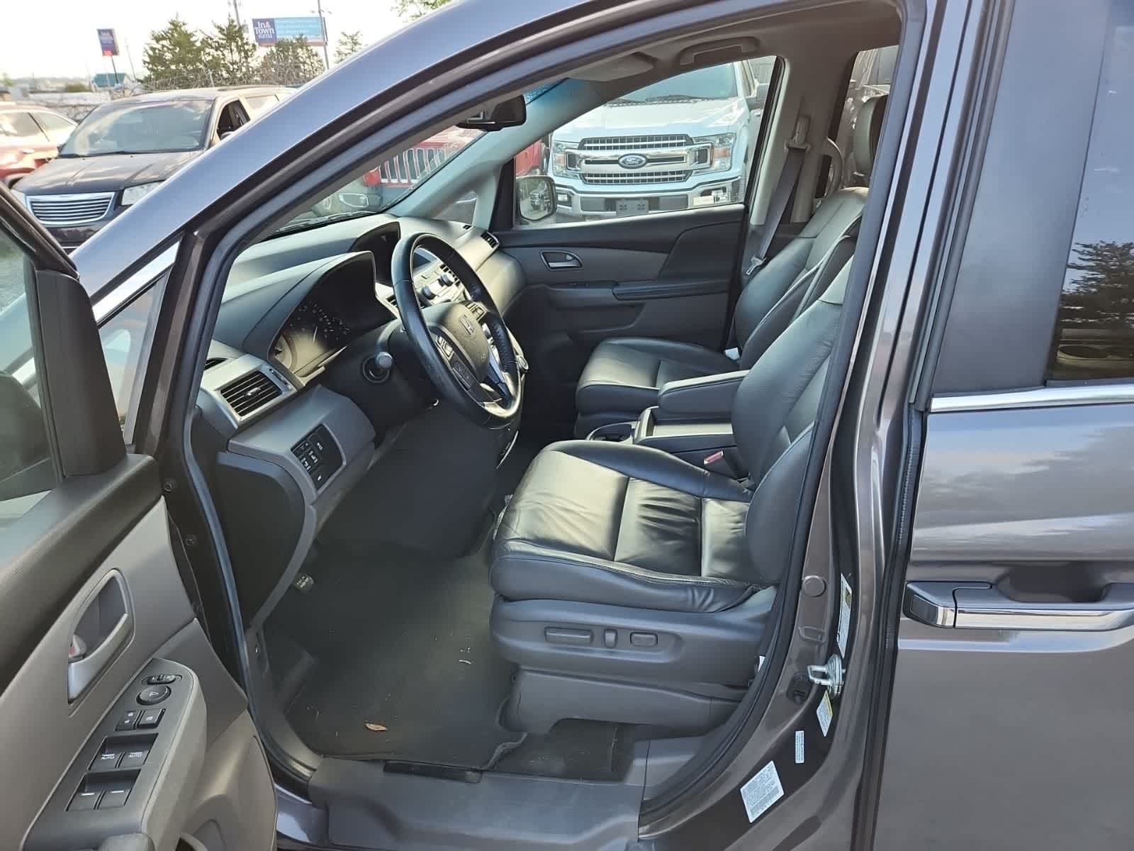 Thumbnail: 2012 Honda Odyssey - 15