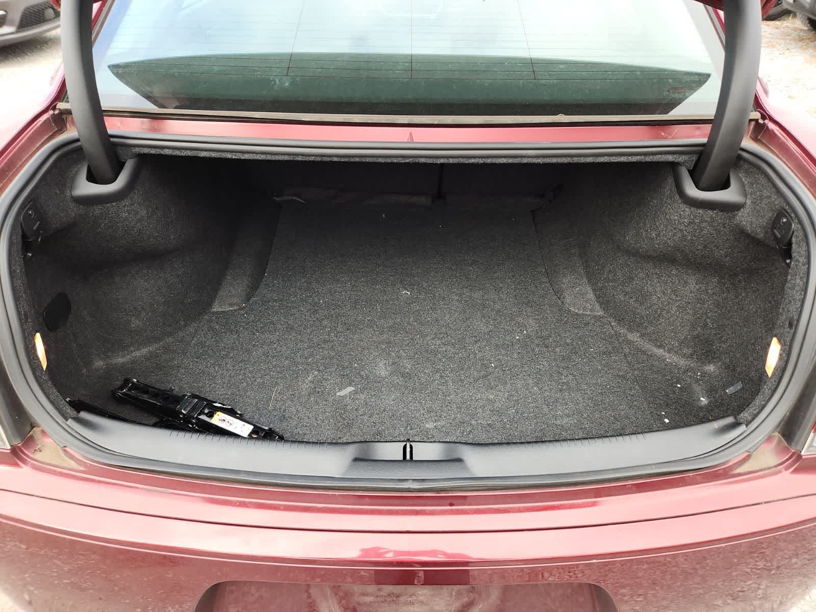 Thumbnail: 2021 Chrysler 300 - 24