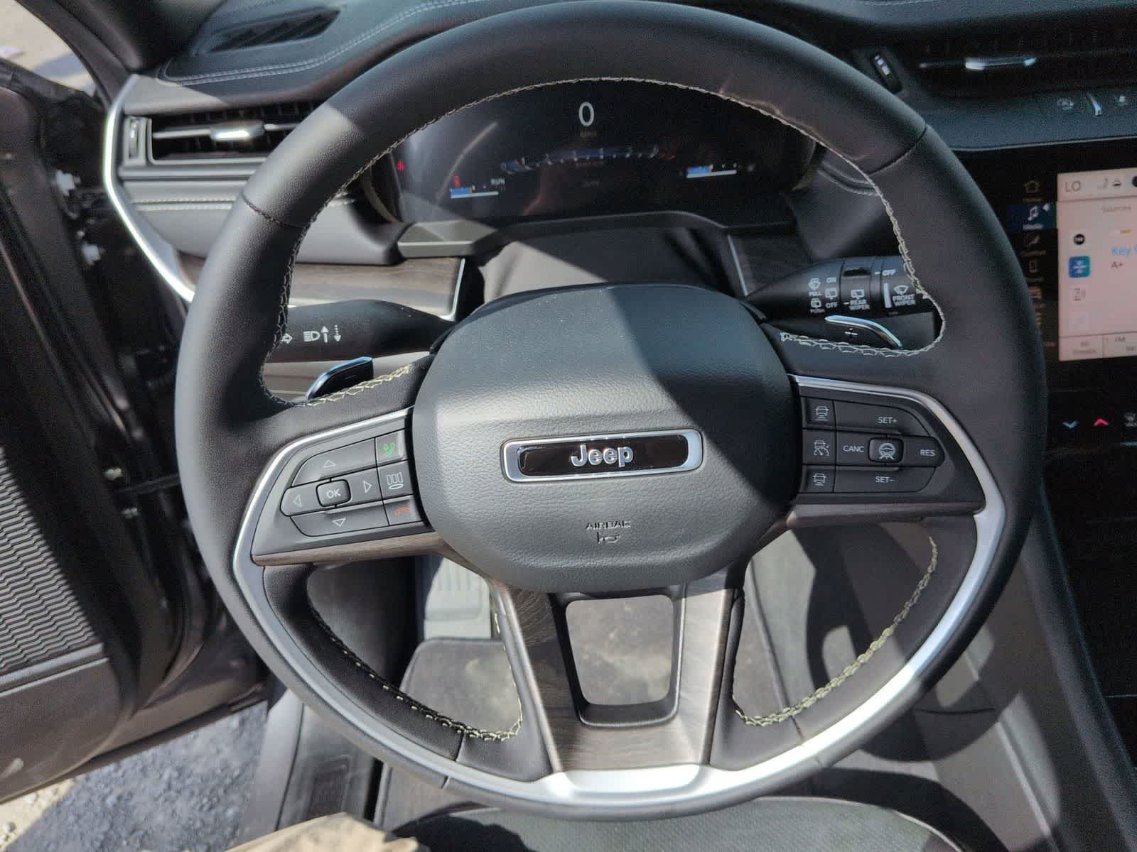 Thumbnail: 2026 Jeep Grand Cherokee - 17