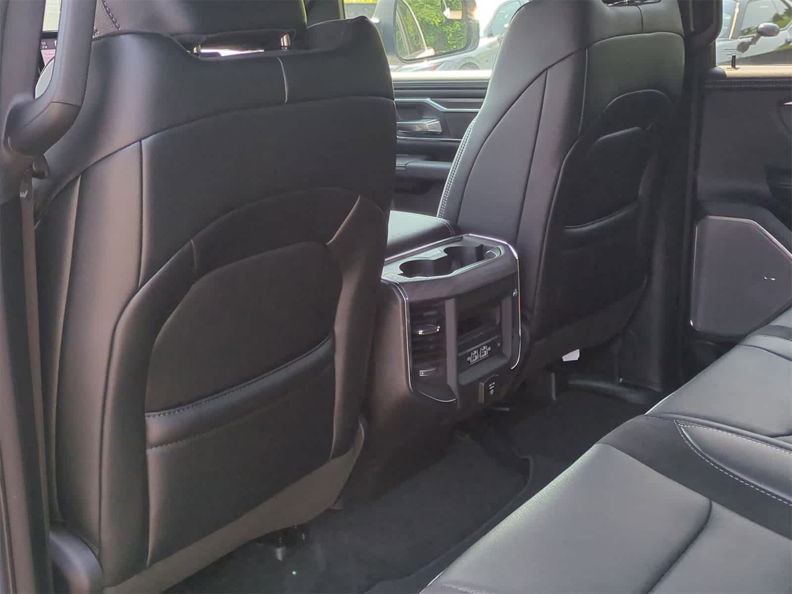Thumbnail: 2025 RAM 1500 - 18