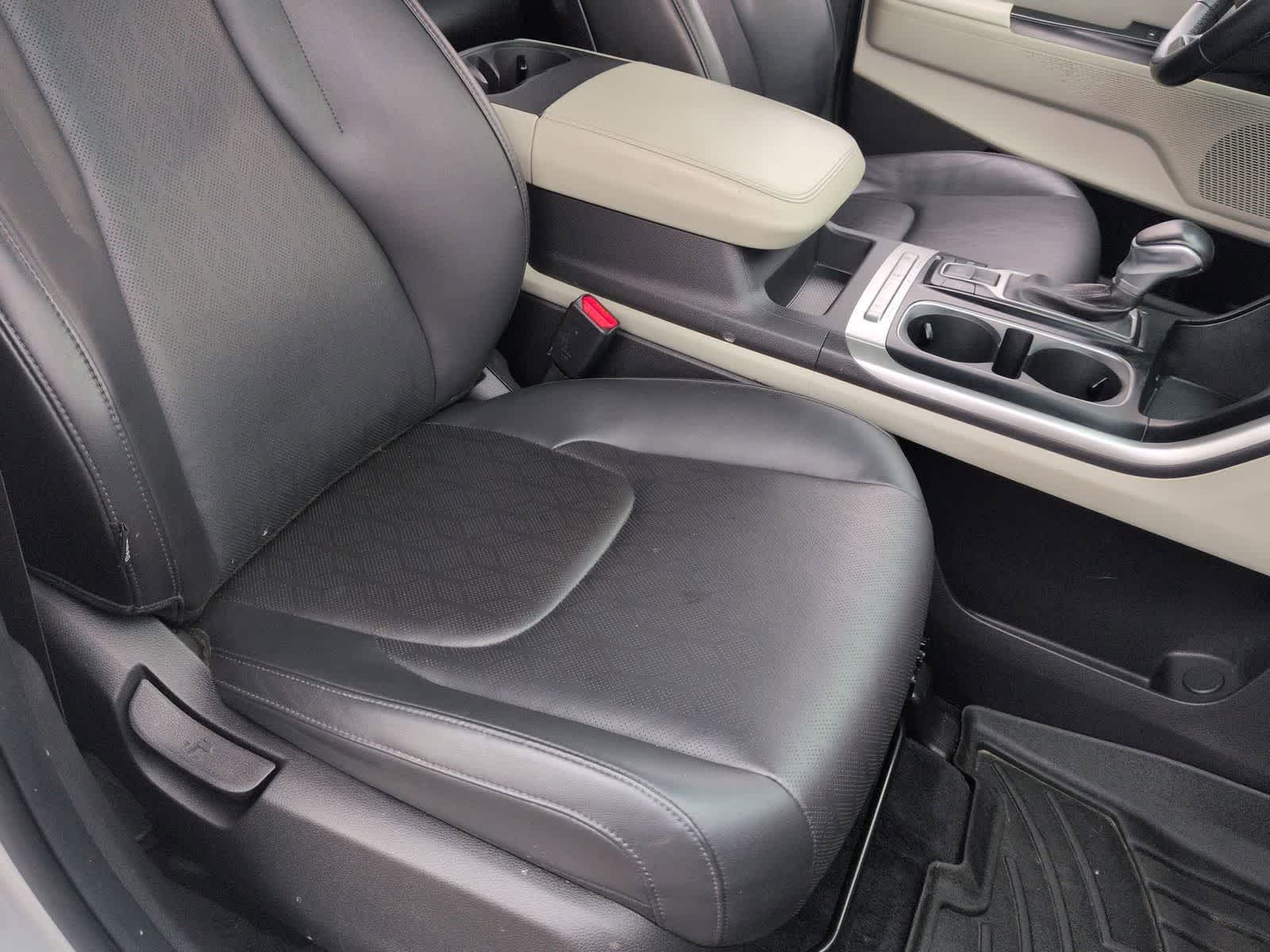 Thumbnail: 2022 Kia Carnival - 21