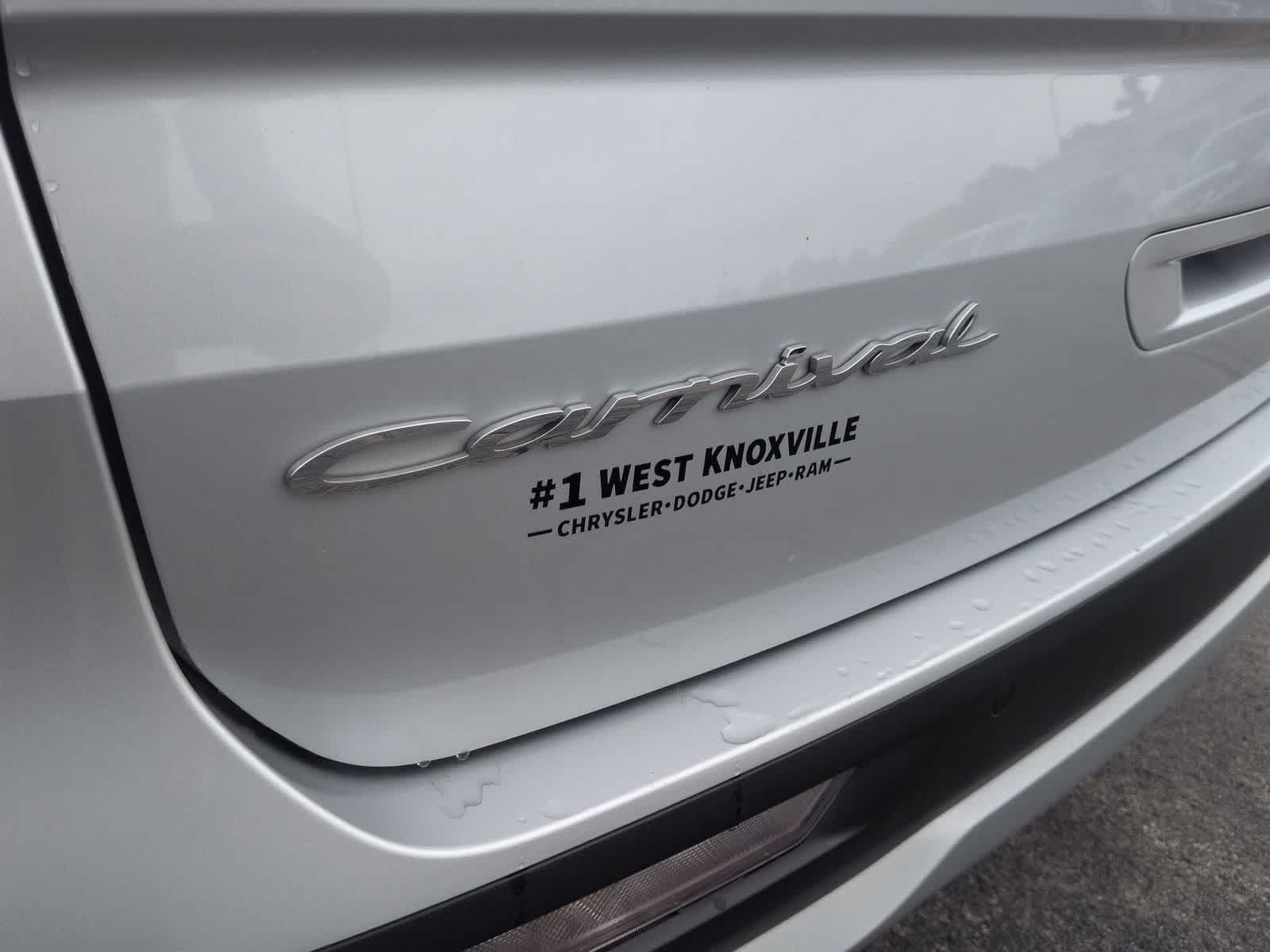 Thumbnail: 2022 Kia Carnival - 13