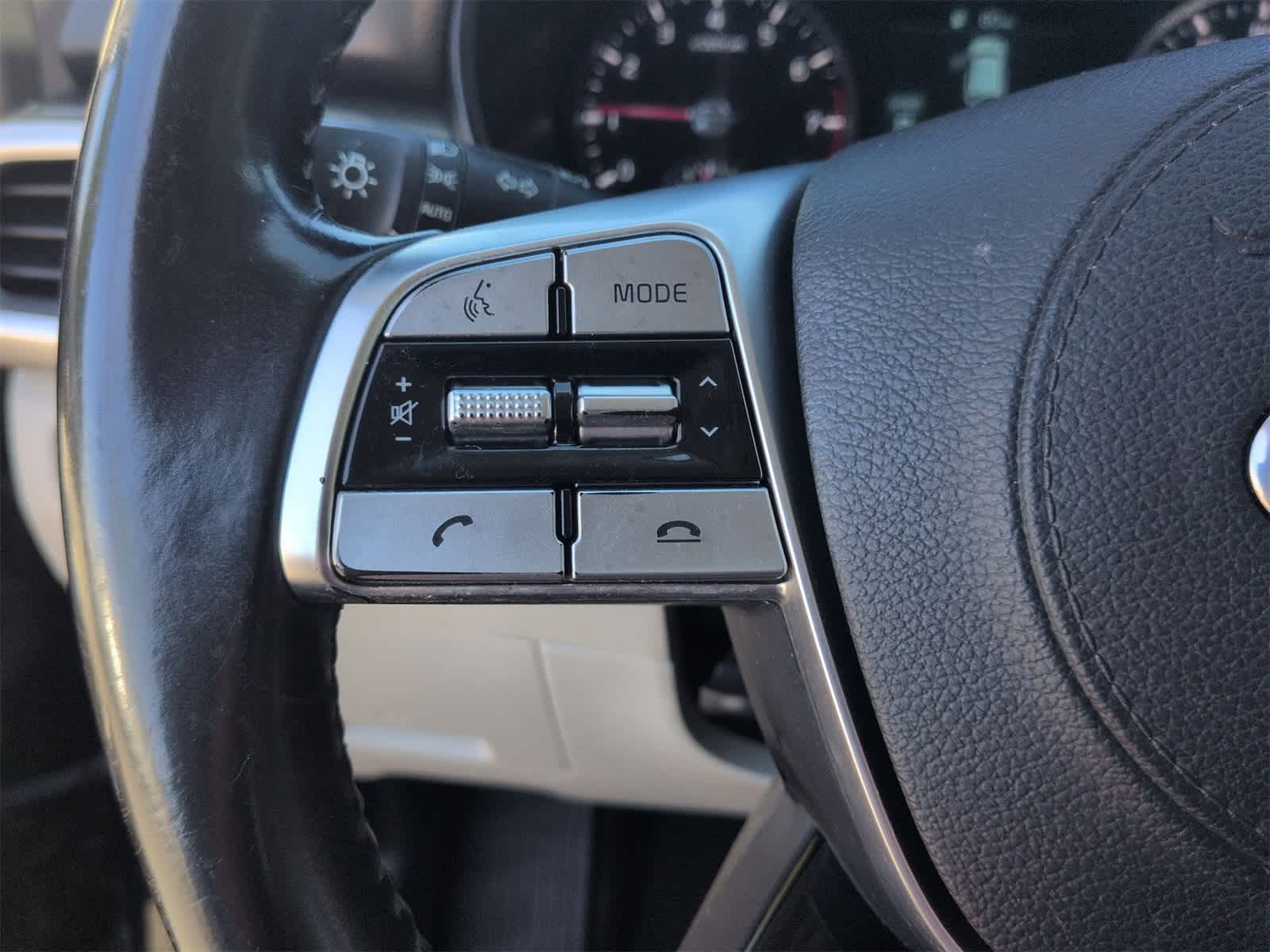 Thumbnail: 2021 Kia Telluride - 22