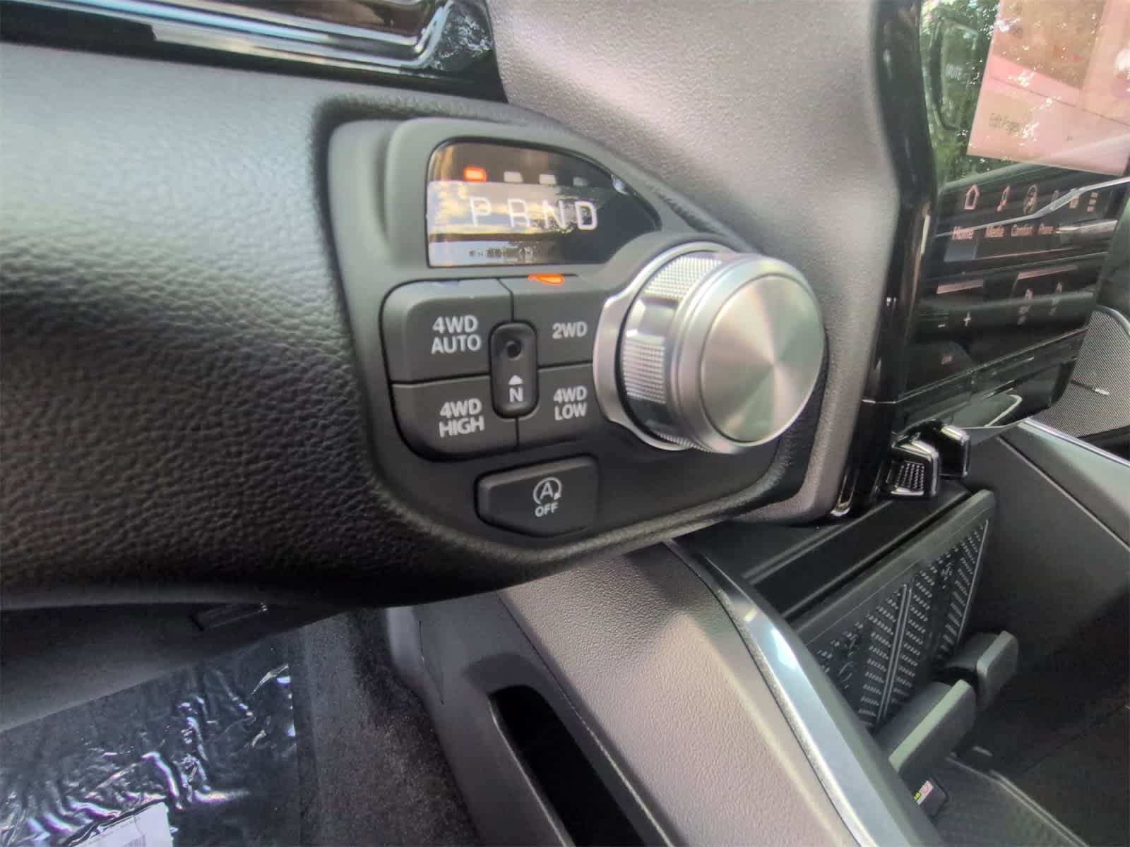 Thumbnail: 2026 RAM 1500 - 31