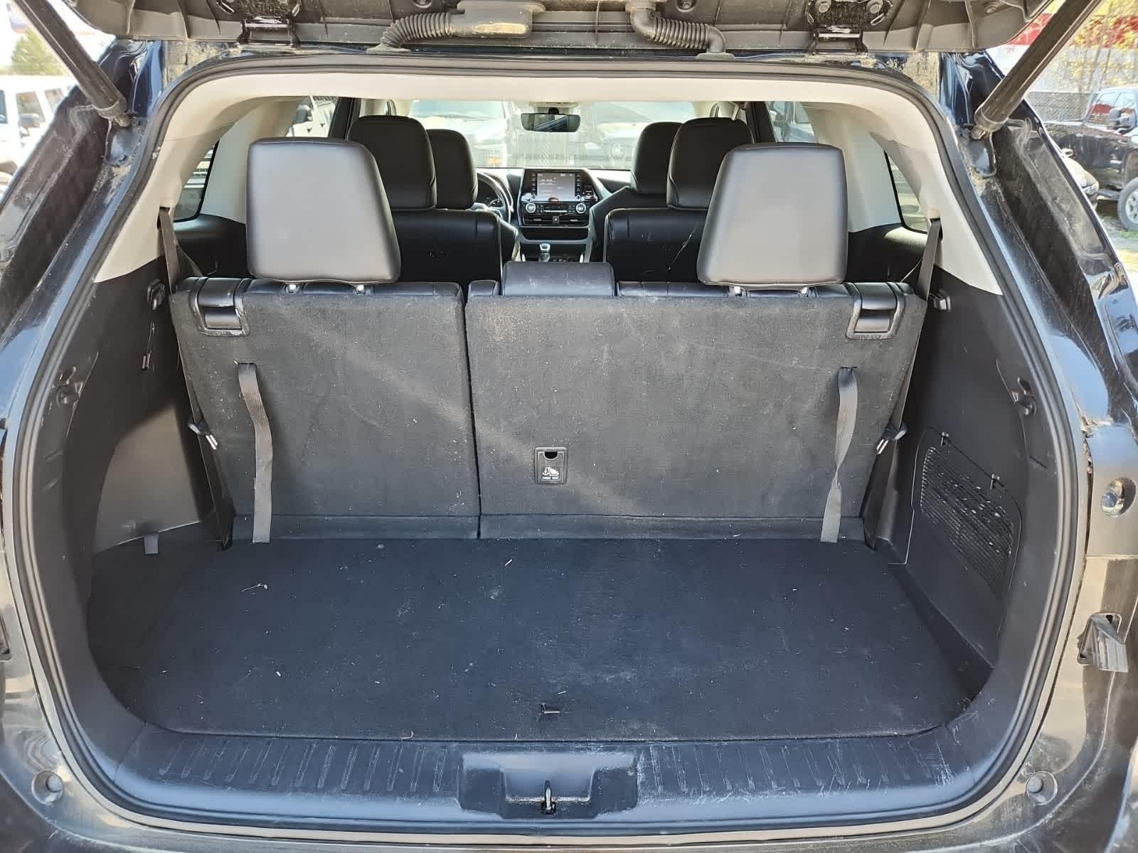 Thumbnail: 2021 Toyota Highlander - 26