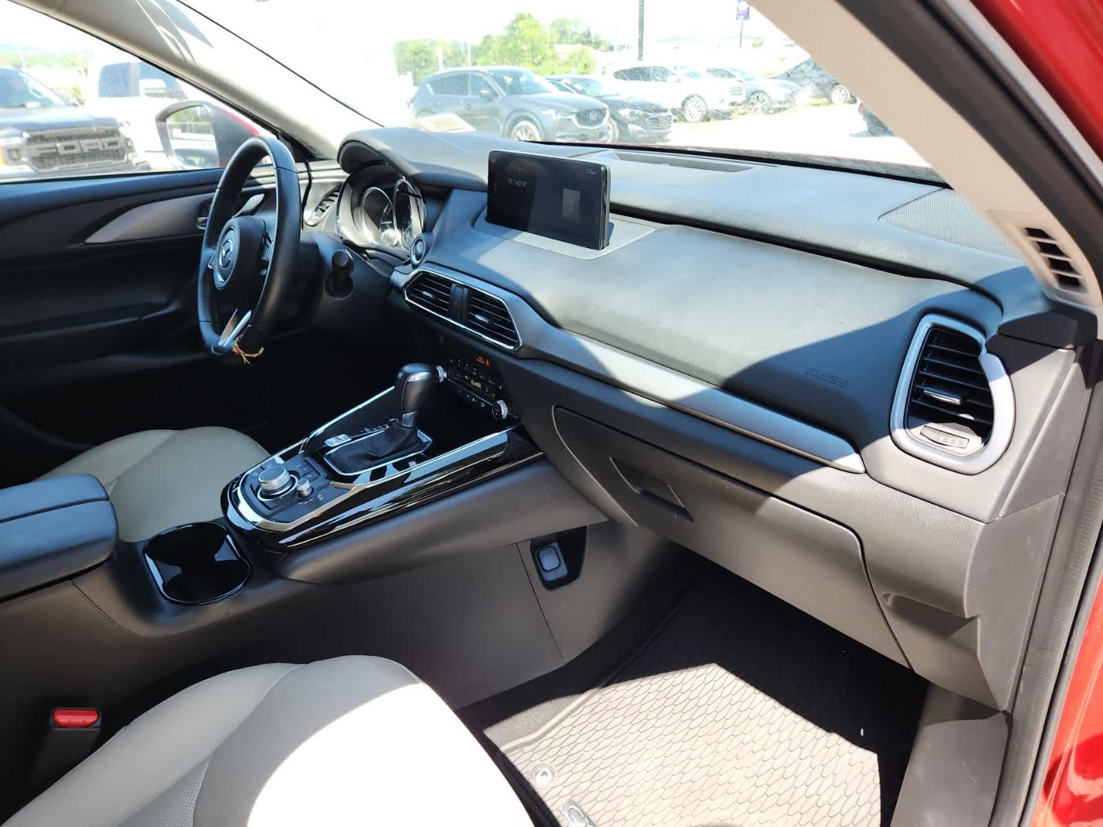 Thumbnail: 2022 Mazda CX-9 - 17