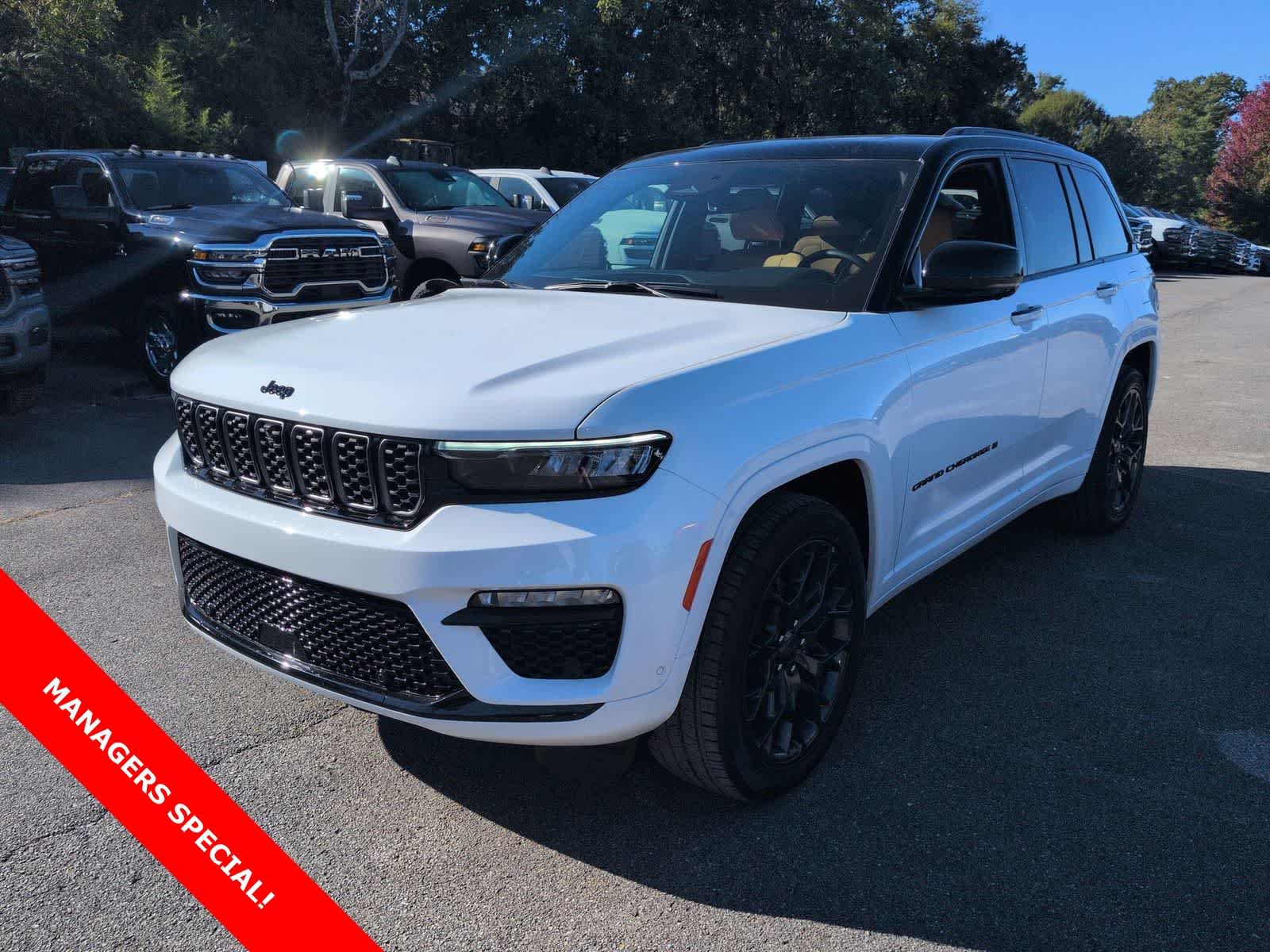 Thumbnail: 2025 Jeep Grand Cherokee - 4