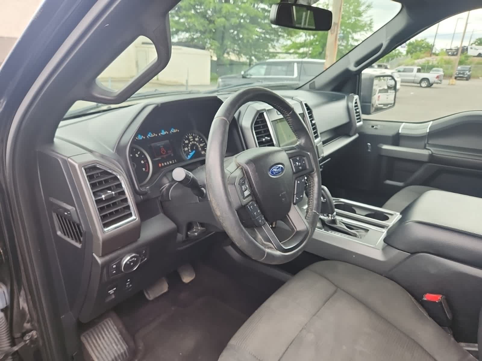 2017 Ford F-150 XLT 13