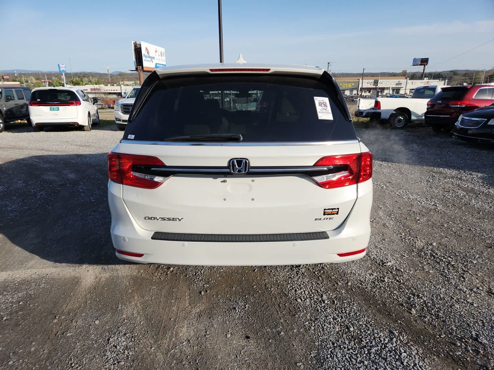 Thumbnail: 2023 Honda Odyssey - 4