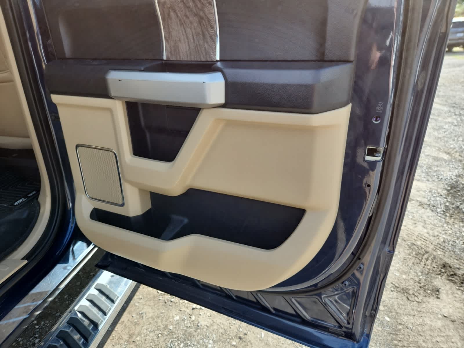 Thumbnail: 2019 Ford Econoline - 24