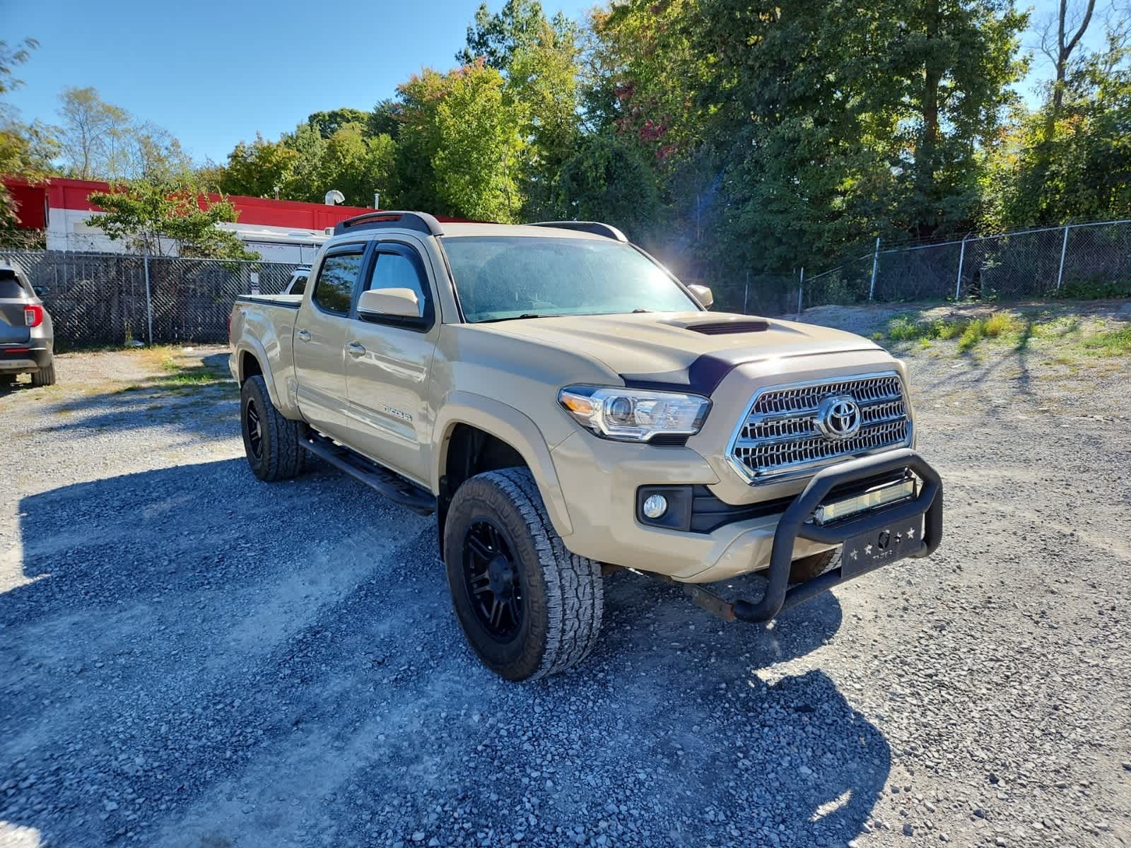 Thumbnail: 2017 Toyota Tacoma - 8