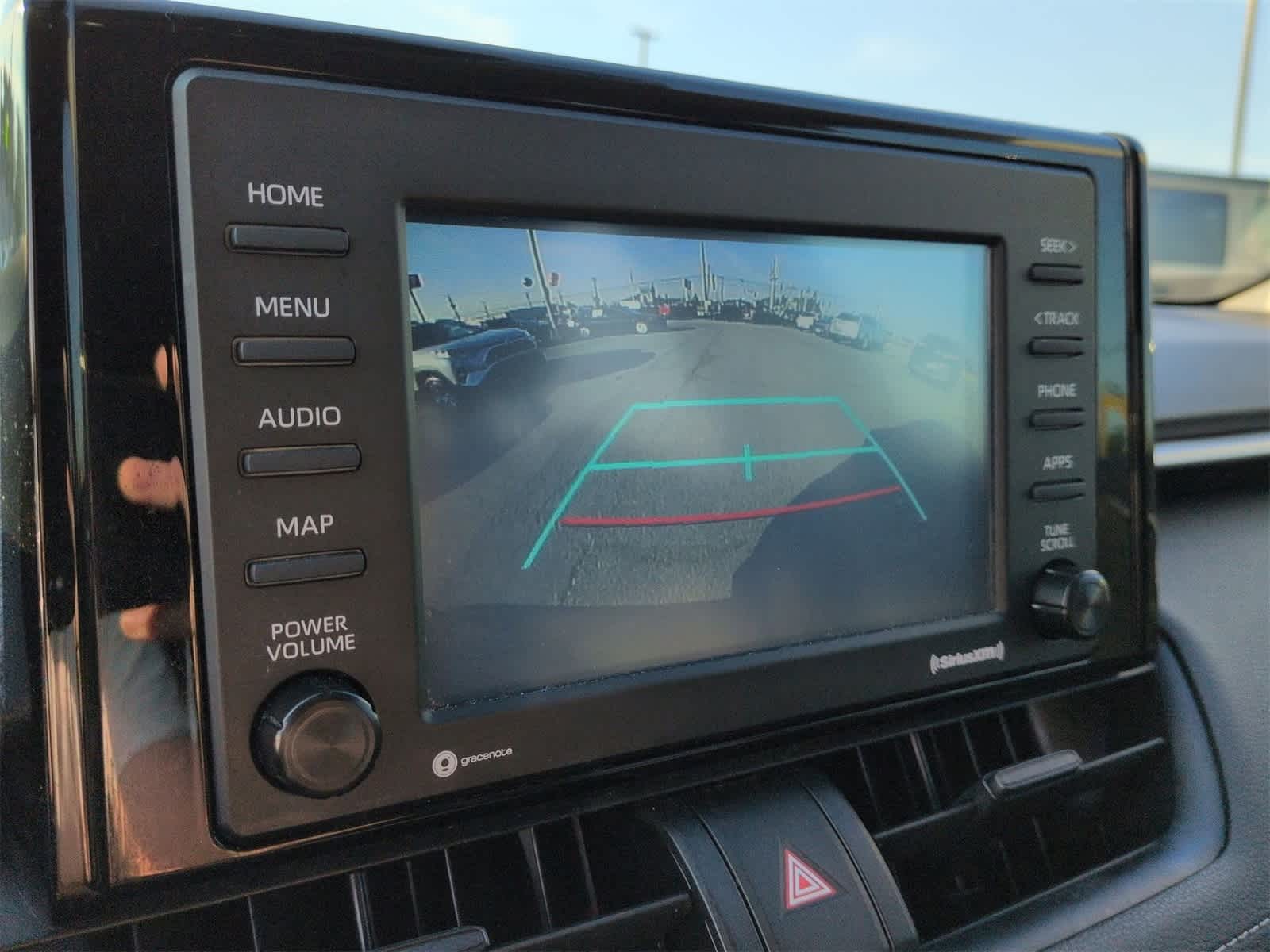 Thumbnail: 2021 Toyota RAV4 - 28