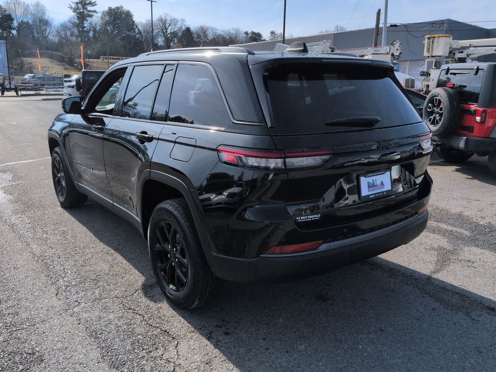 Thumbnail: 2026 Jeep Grand Cherokee - 6