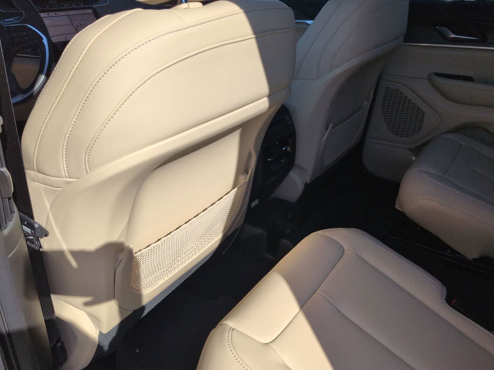 Thumbnail: 2025 Jeep Grand Cherokee L - 17