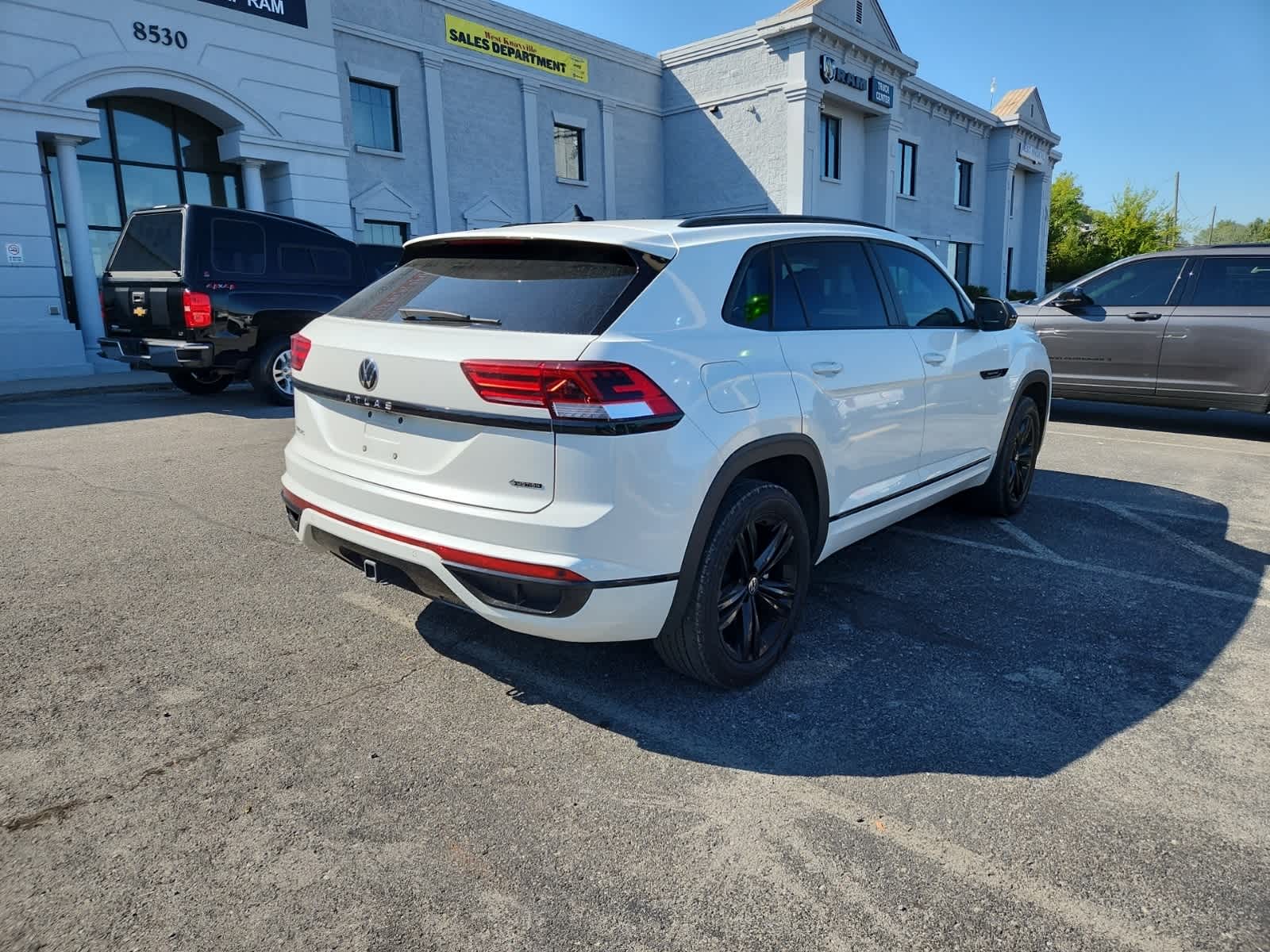 Thumbnail: 2023 Volkswagen Atlas - 5